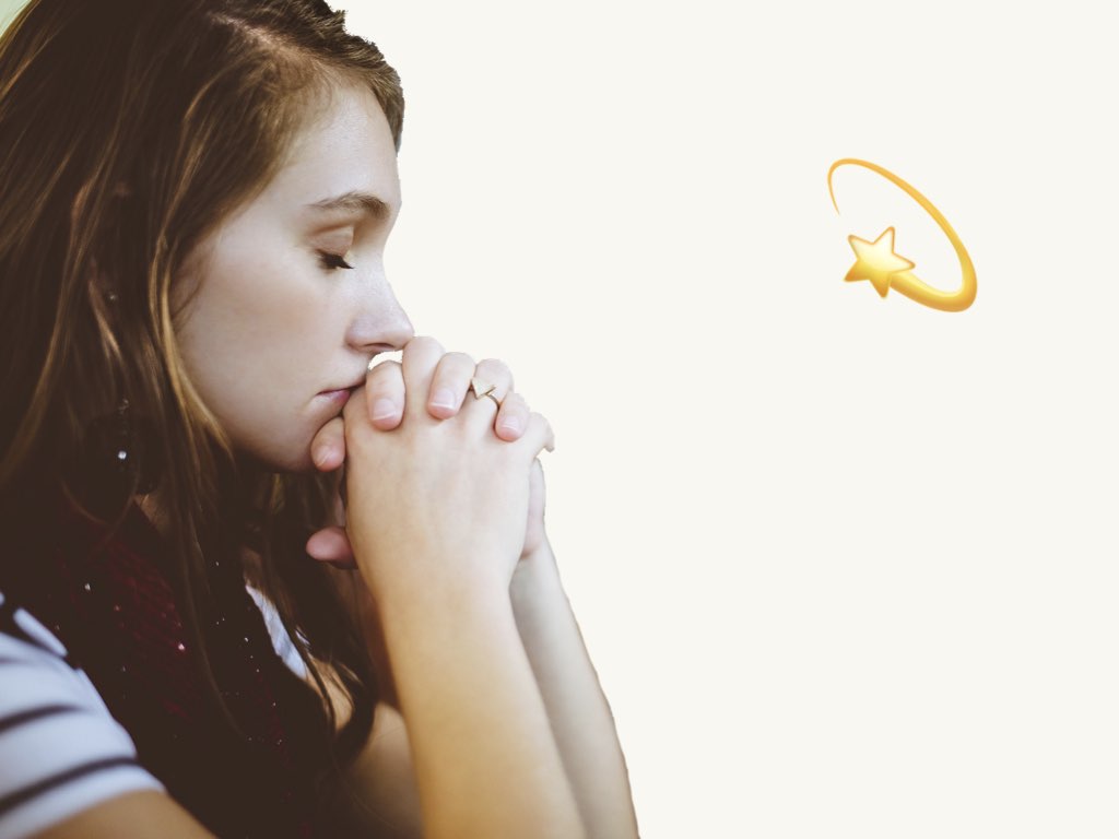 Frau mit geschlossenen Augen im Profil